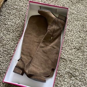 Vince Camuto VC-Karinda Boots